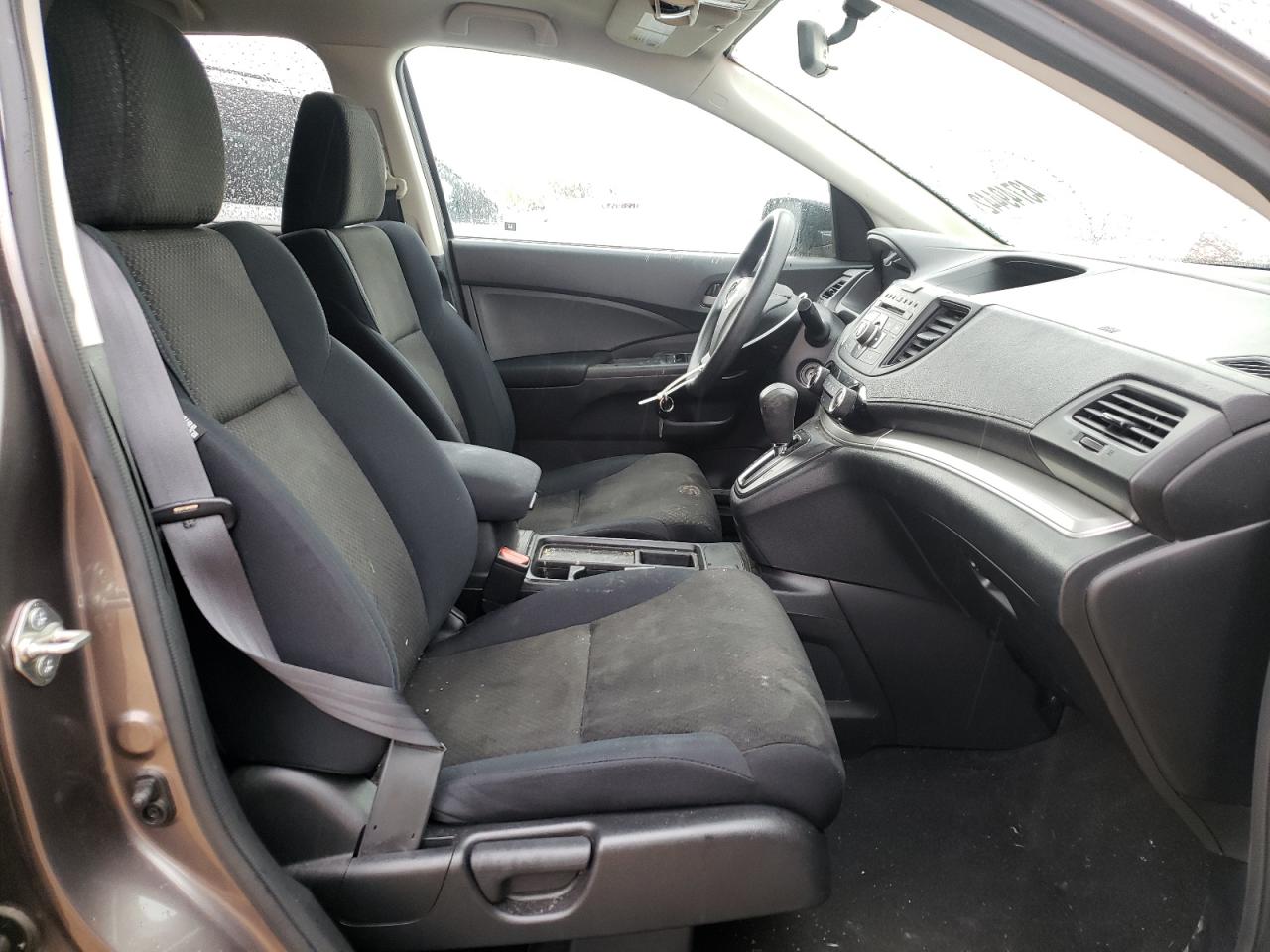 Photo 5 from auction – 2016 HONDA CR-V SE with VIN 5J6RM4H42GL134831