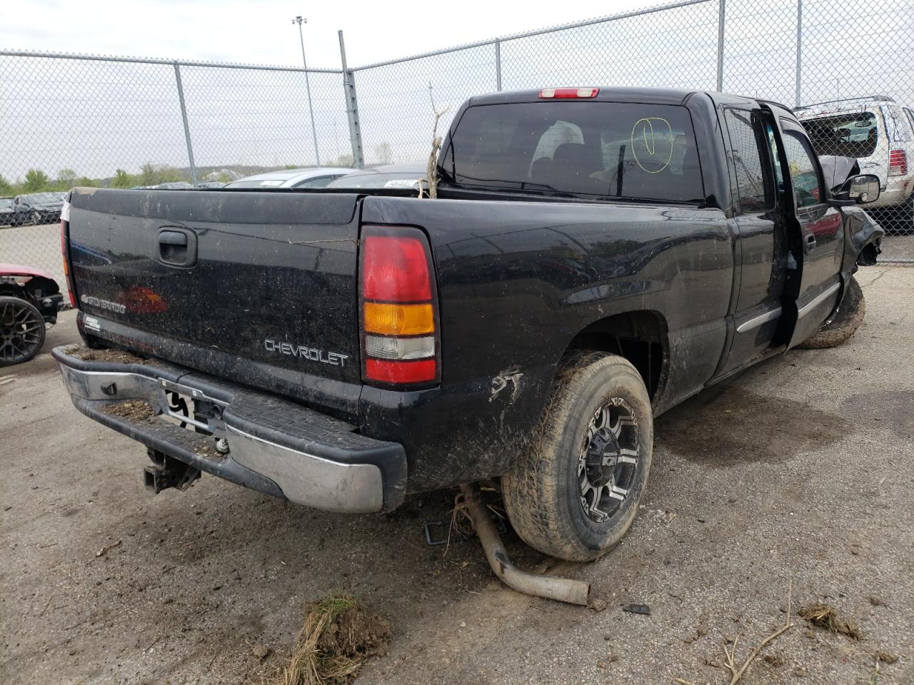 Photo 17 from auction – 2004 GMC NEW SIERRA with VIN 2GTEK19T841104538