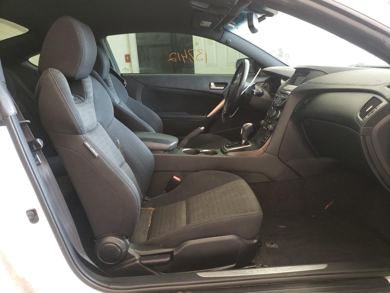 Photo 5 from auction – 2014 HYUNDAI GENESIS CO with VIN KMHHT6KD5EU119445