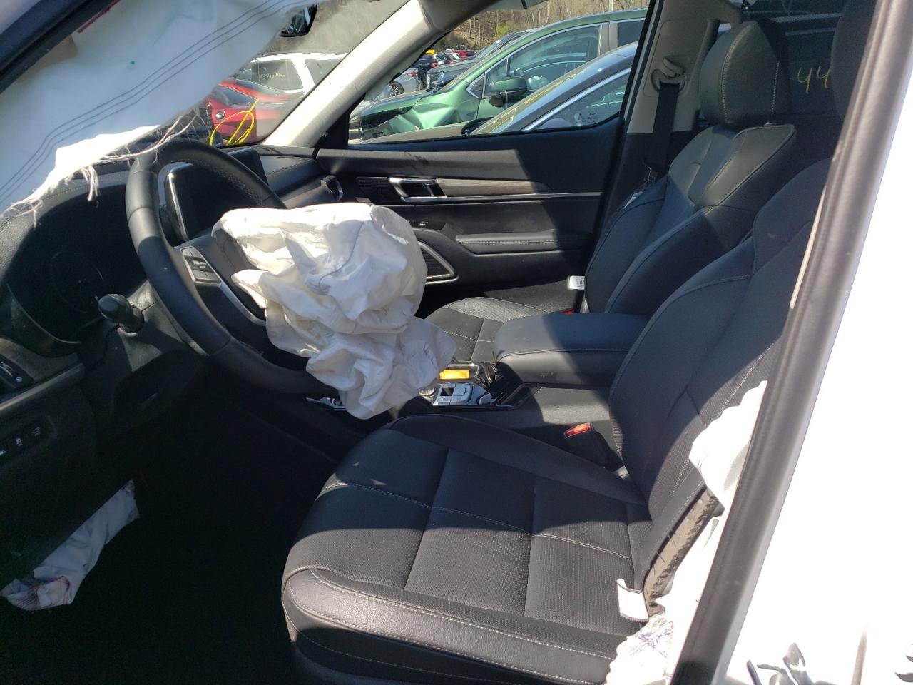Photo 5 from auction – 2022 KIA TELLURIDE with VIN 5XYP3DHC2NG205915