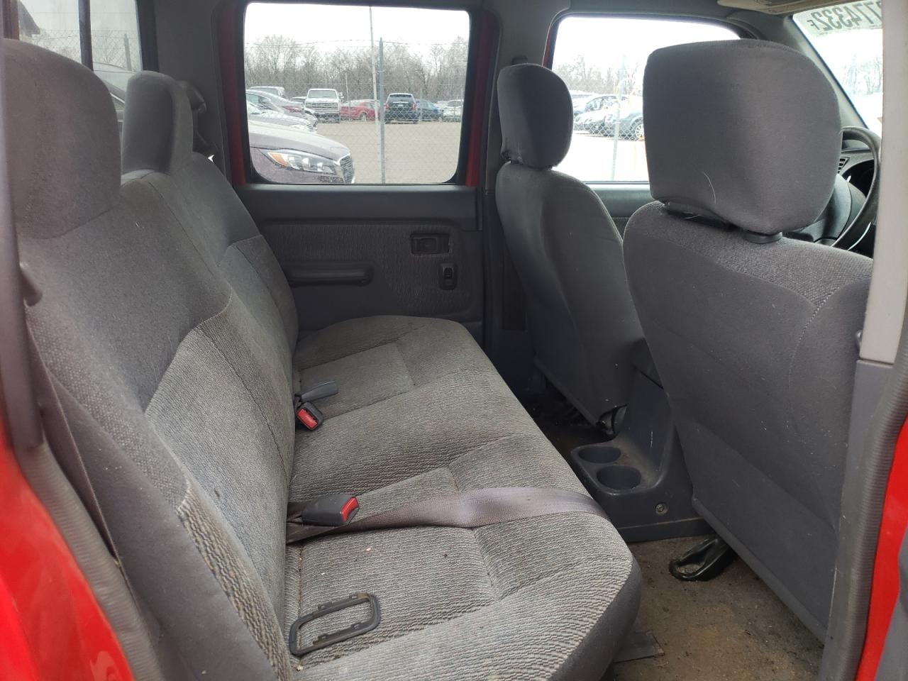 Photo 6 from auction – 2000 NISSAN FRONTIER C with VIN 1N6ED27T1YC347074