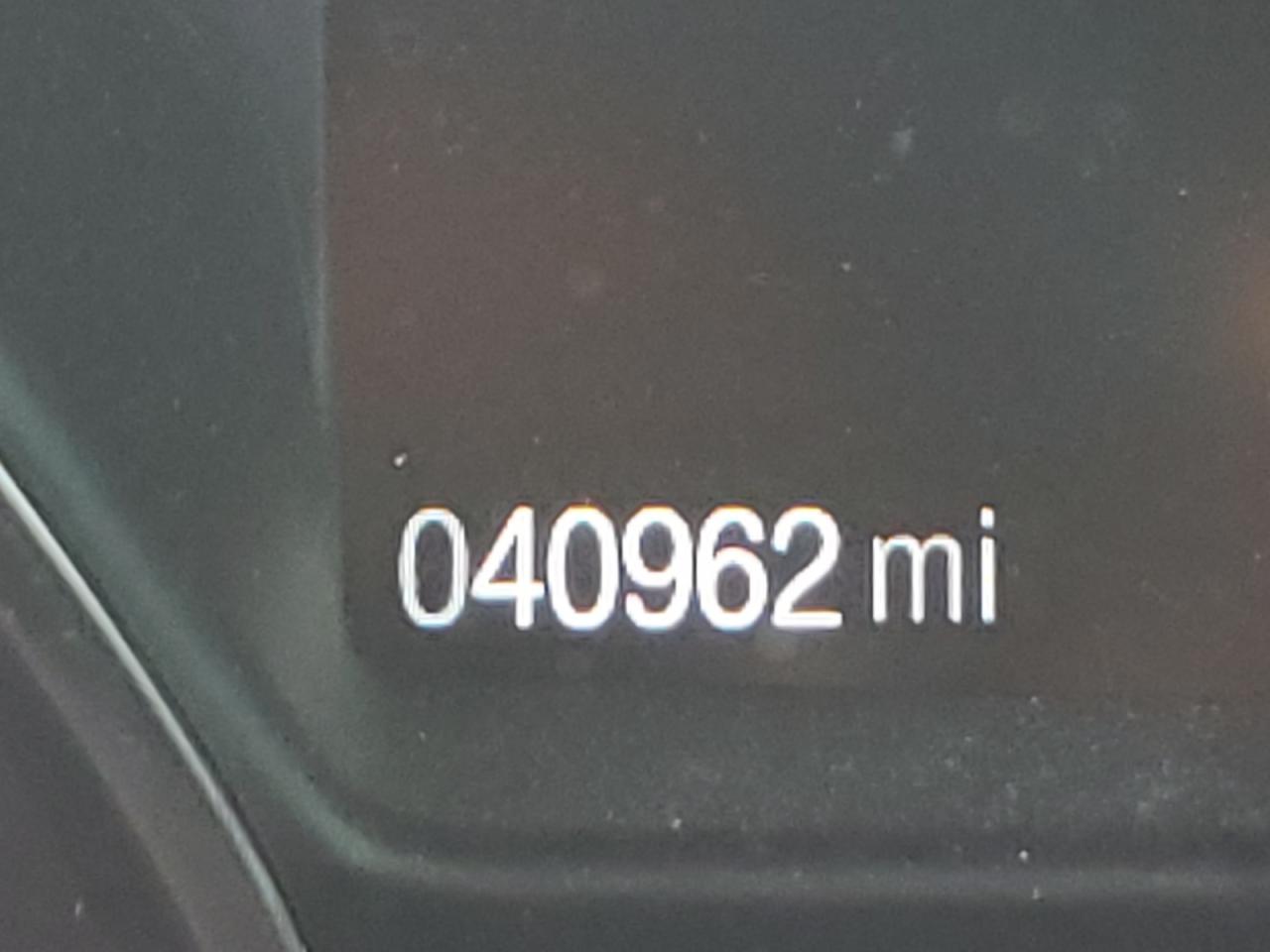Photo 8 from auction – 2019 FORD ESCAPE SE with VIN 1FMCU0GD2KUB48099
