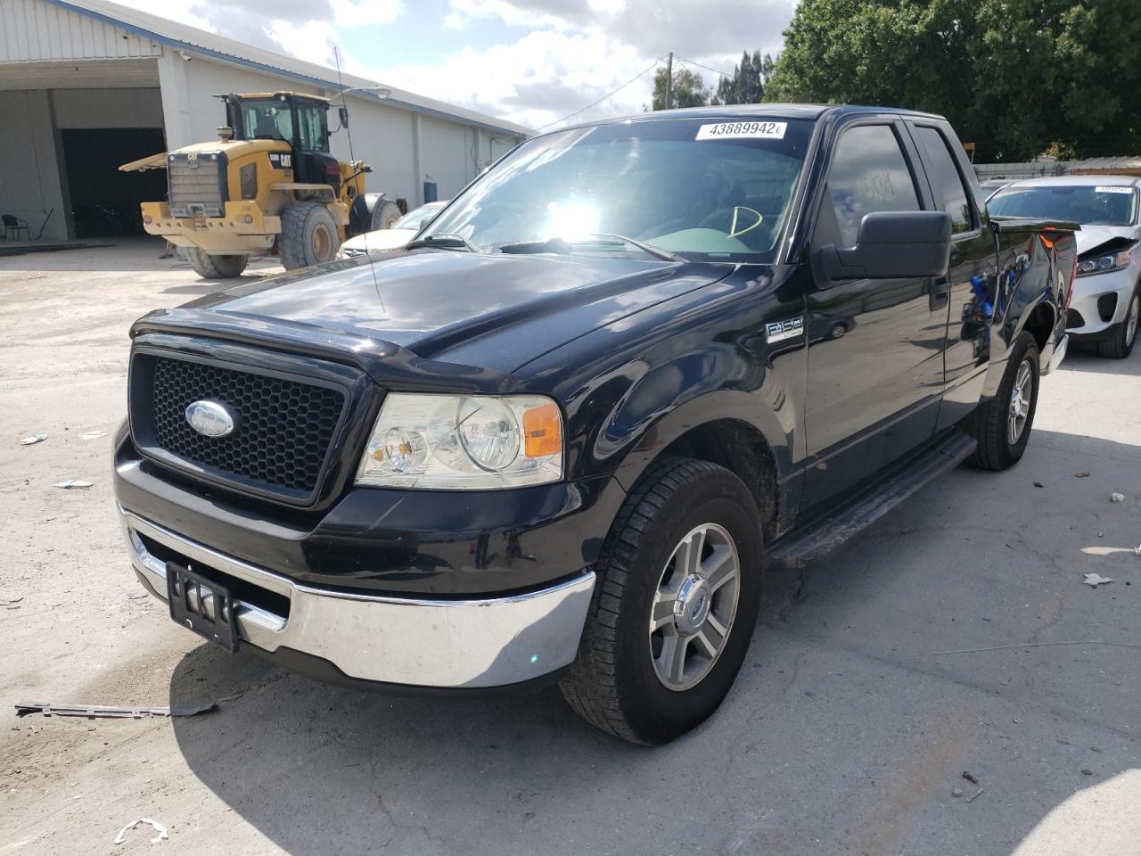 Photo 2 from auction – 2006 FORD F150 with VIN 1FTRX12W16FB71968