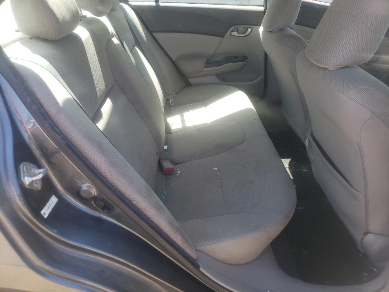 Photo 6 from auction – 2012 HONDA CIVIC LX with VIN 19XFB2F56CE371405