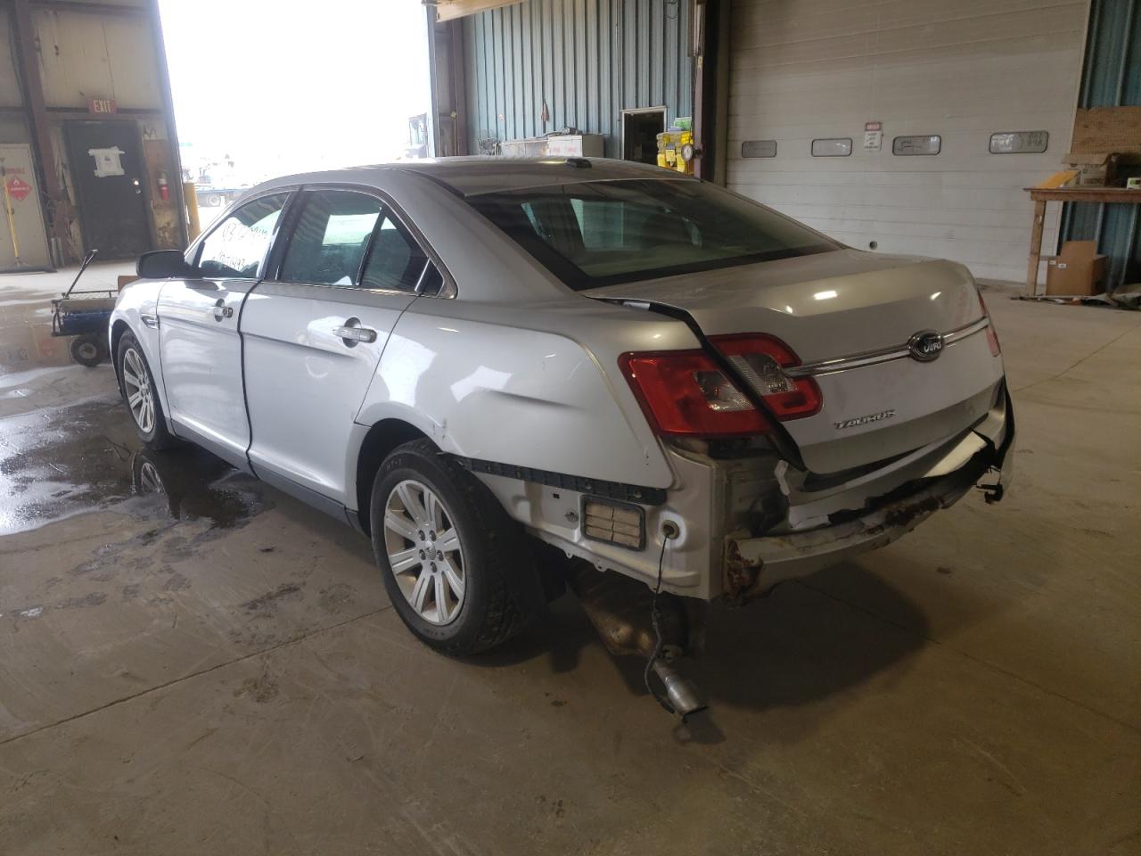 Zdjęcie 3 z aukcji – 2010 FORD TAURUS SE z VIN 1FAHP2DW7AG128954