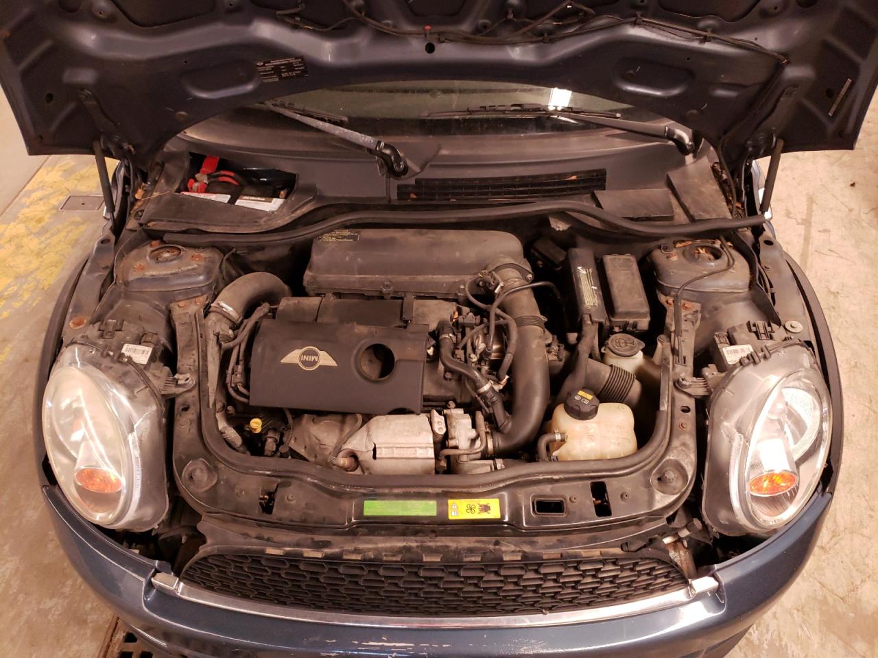 Photo 7 from auction – 2011 MINI COOPER S with VIN WMWSV3C54BTY12984