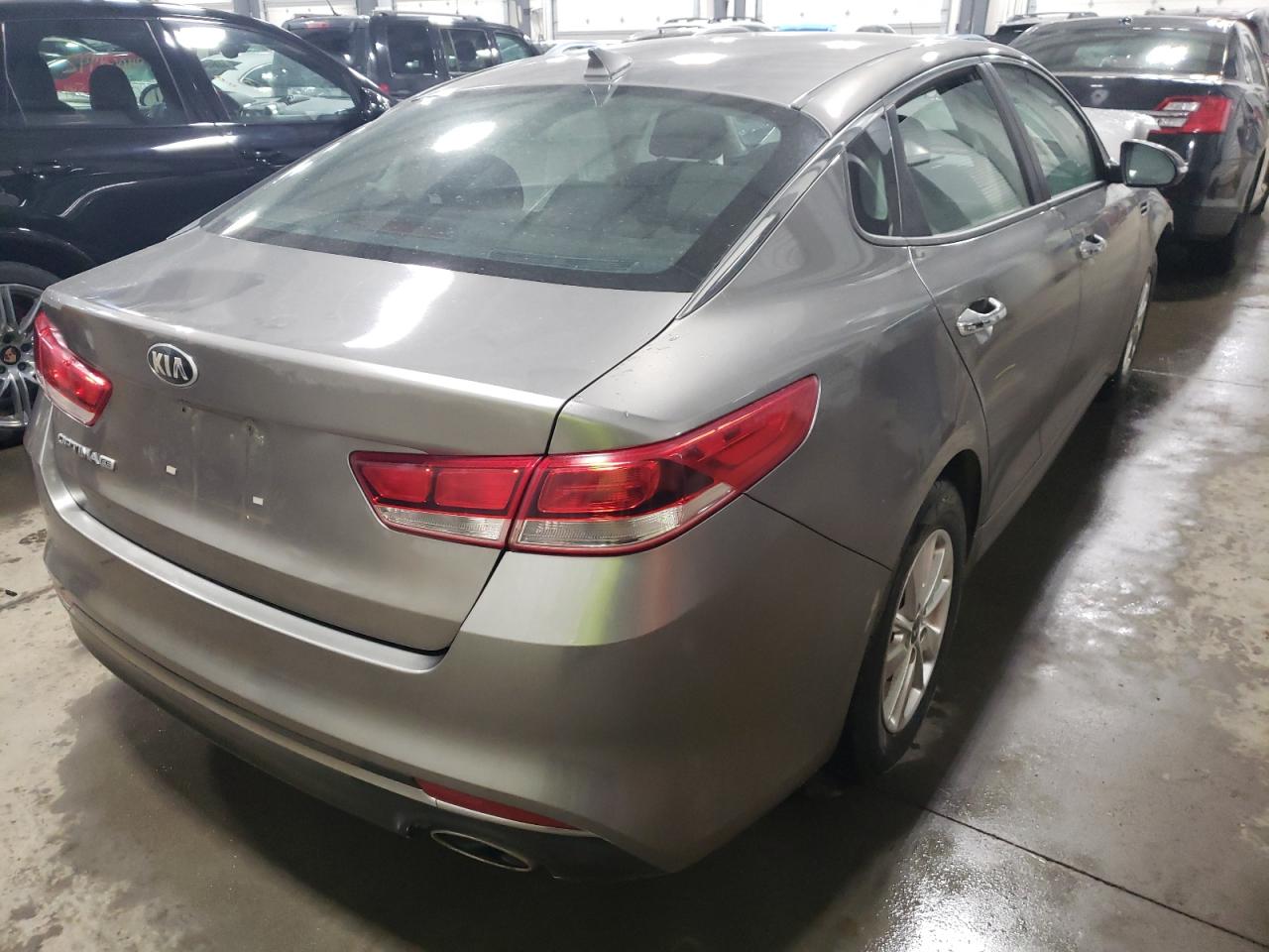 Photo 4 from auction – 2016 KIA OPTIMA LX with VIN 5XXGT4L35GG041204