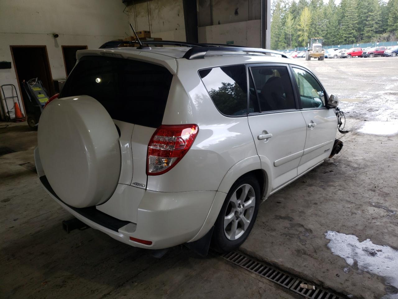 Photo 4 from auction – 2012 TOYOTA RAV4 LIMIT with VIN 2T3DK4DV4CW074465