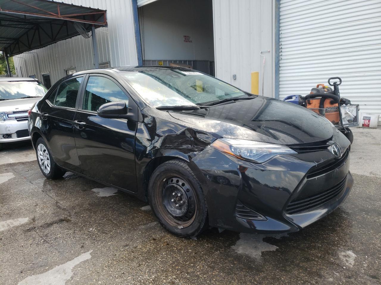TOYOTA COROLLA L 2019 with VIN 2T1BURHE3KC184053 - Photo from auction