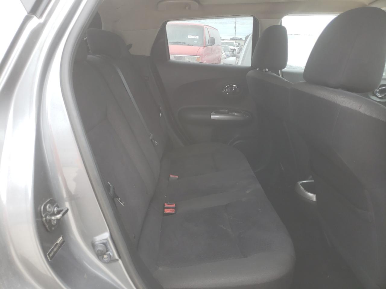 Photo 6 from auction – 2011 NISSAN JUKE S with VIN JN8AF5MVXBT014449
