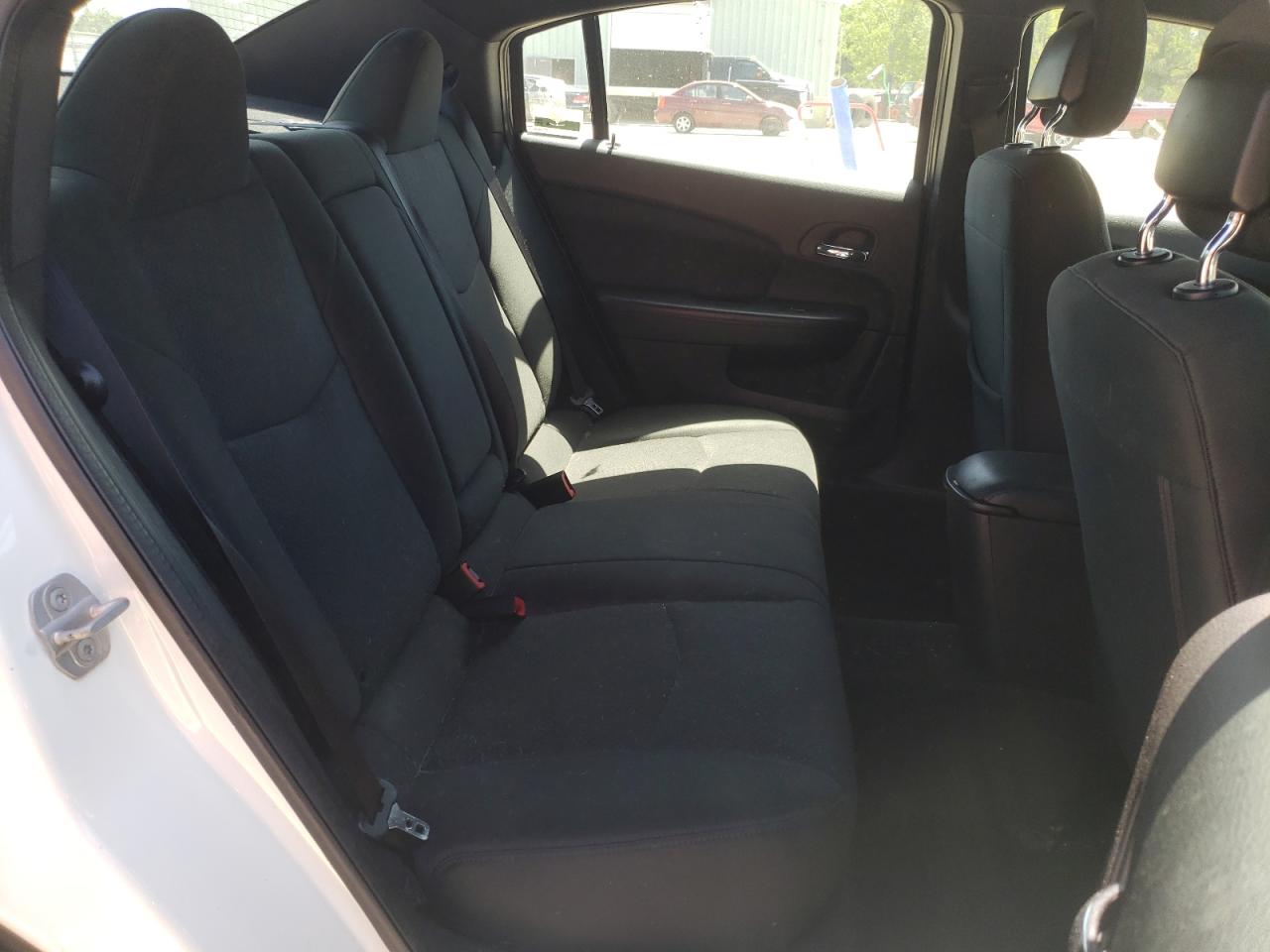 Photo 6 from auction – 2011 CHRYSLER 200 with VIN 1C3BC4FBXBN547626