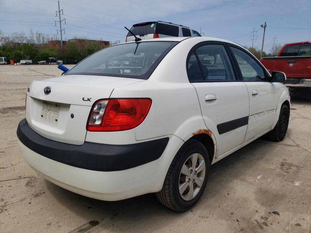 Photo 4 from auction – 2008 KIA RIO BASE with VIN KNADE123886374152