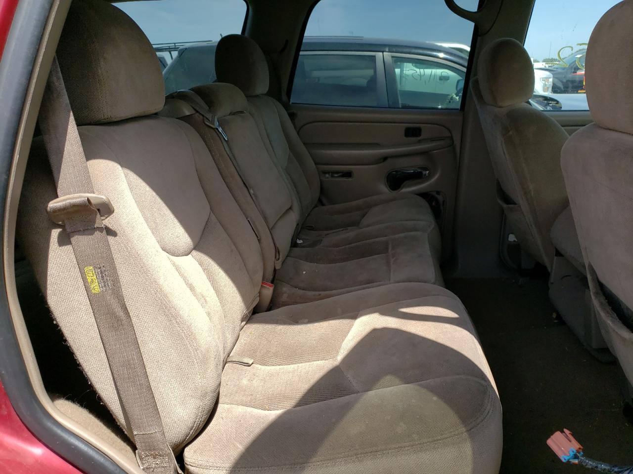 Photo 6 from auction – 2004 GMC YUKON with VIN 1GKEC13T84R171903