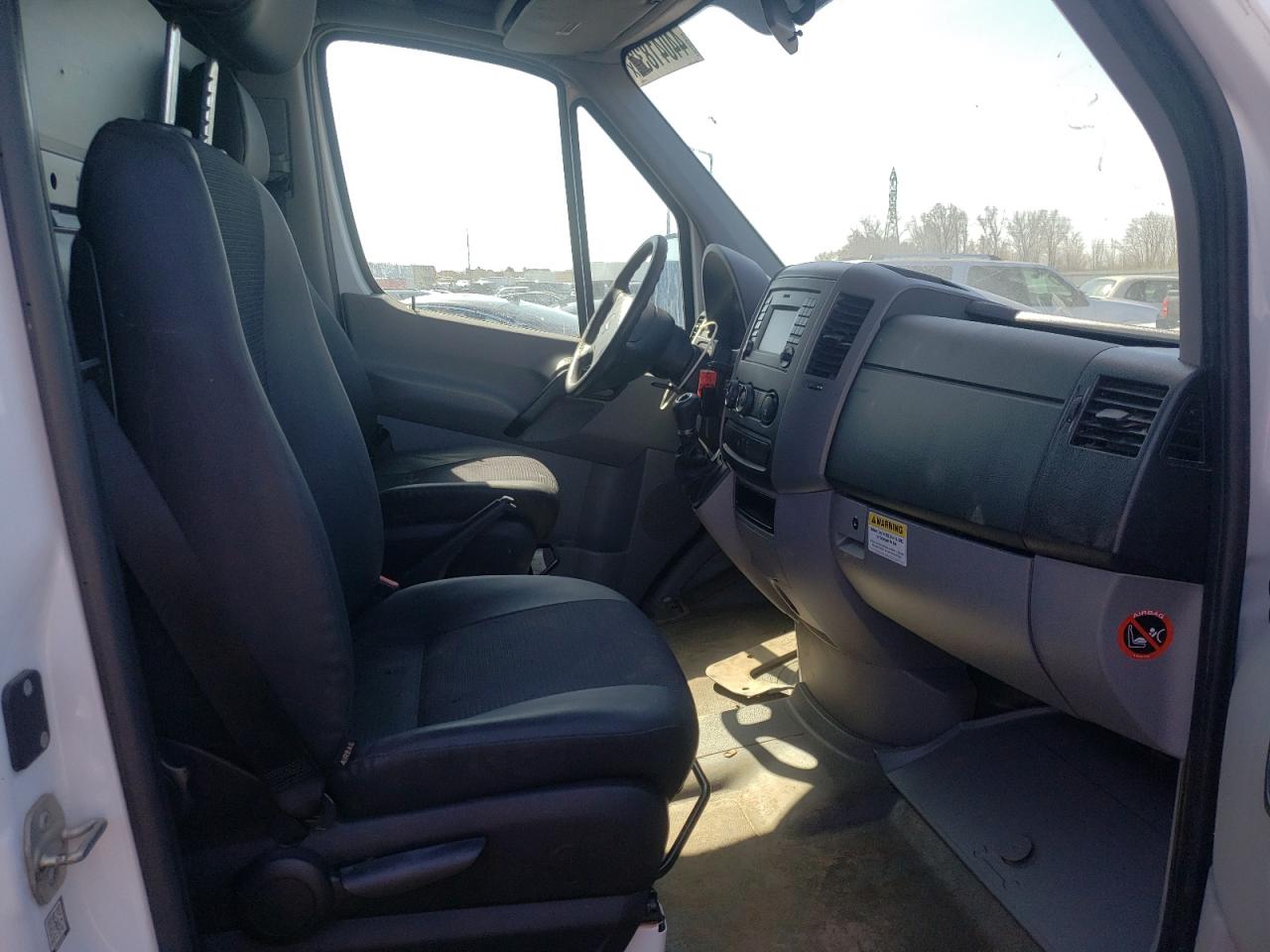 Photo 5 from auction – 2017 FREIGHTLINER SPRINTER 2 with VIN WDYPE8CD5HP525933