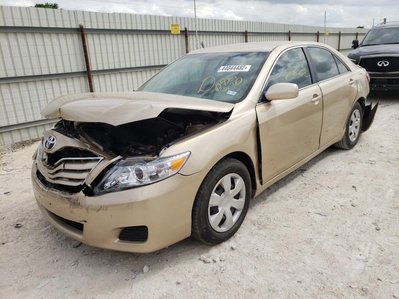 Photo 2 from auction – 2010 TOYOTA CAMRY BASE with VIN 4T1BF3EK7AU085671