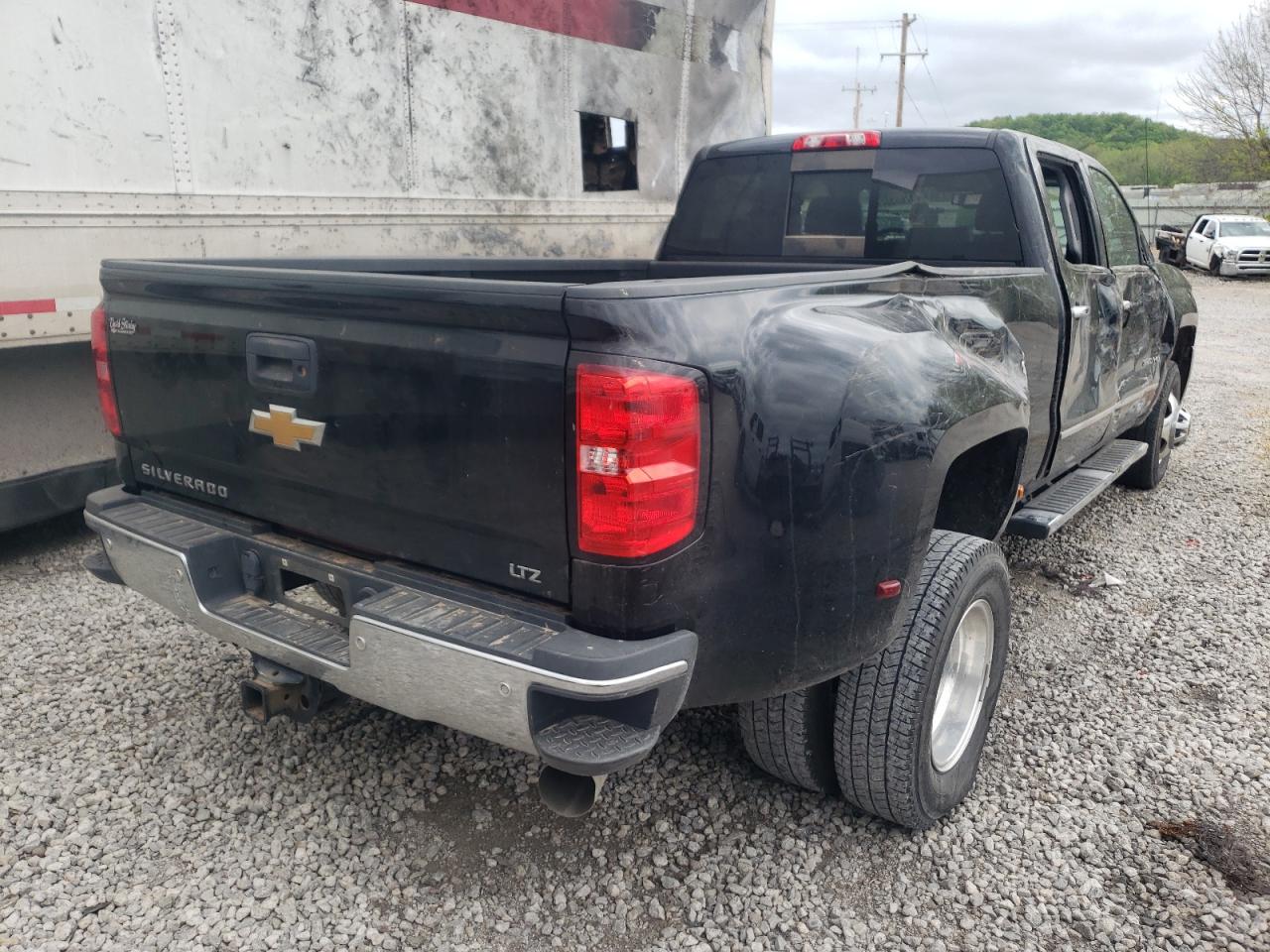Photo 4 from auction – 2018 CHEVROLET SILVERADO with VIN 1GC4K0CY7JF174515
