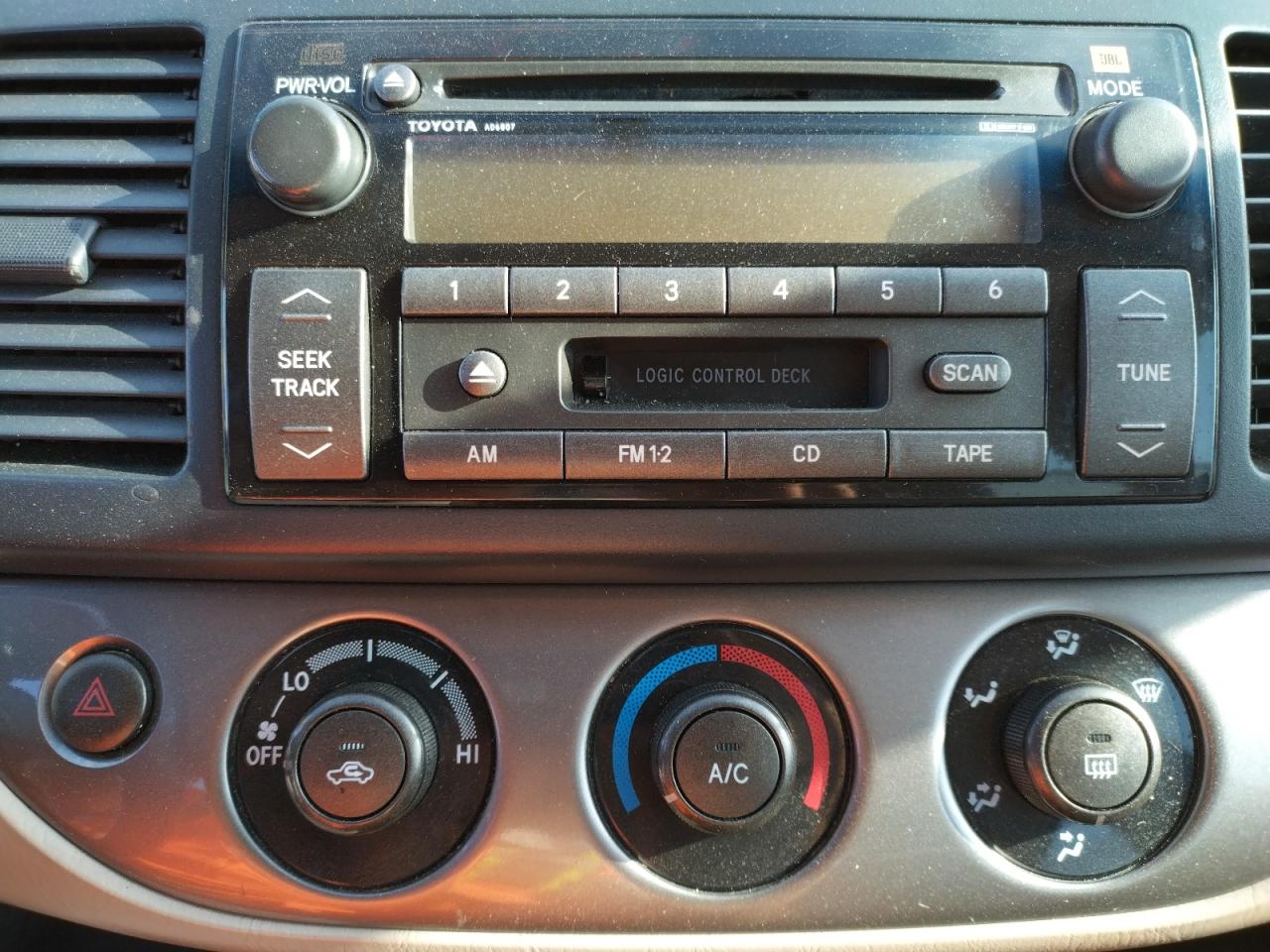 Photo 9 from auction – 2003 TOYOTA CAMRY LE with VIN 4T1BE32K93U155391