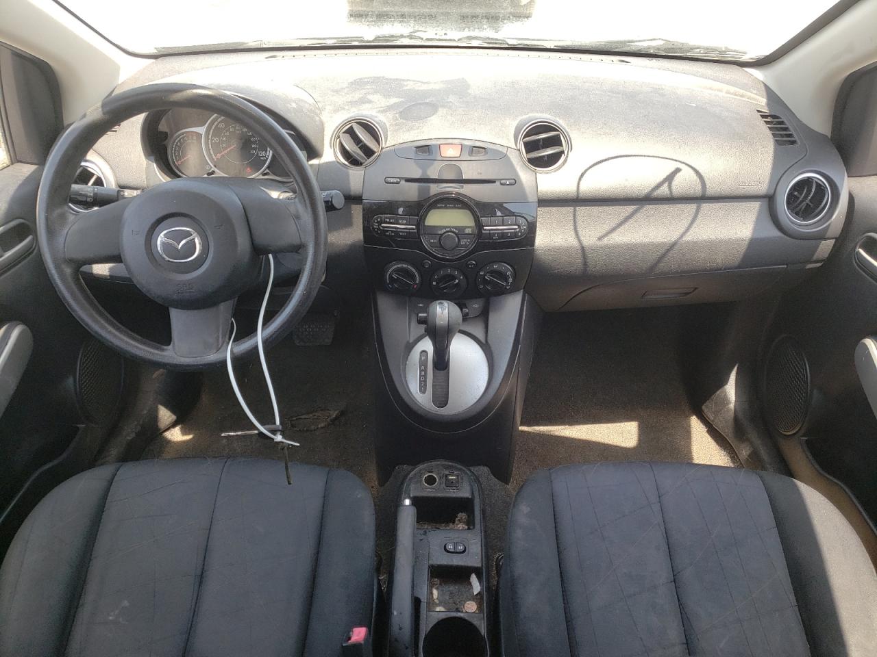 Foto 9 de la subasta – 2014 MAZDA MAZDA2 SPO con VIN JM1DE1KY8E0176233