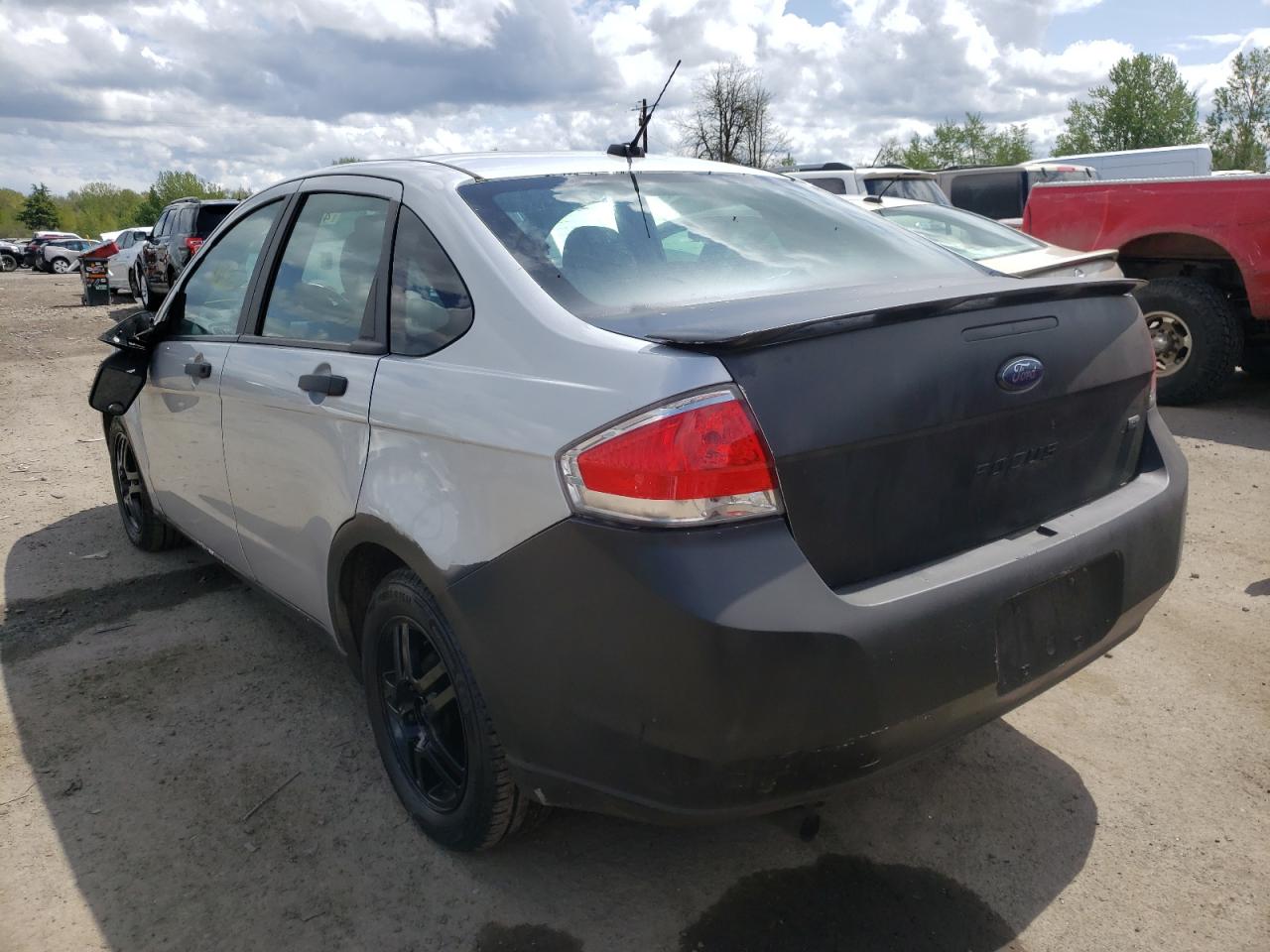 Photo 3 from auction – 2011 FORD FOCUS SE with VIN 1FAHP3FN9BW205082