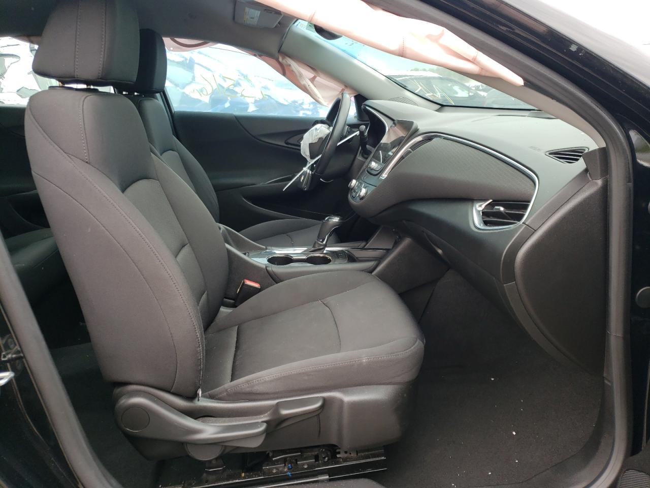 Photo 5 from auction – 2016 CHEVROLET MALIBU LT with VIN 1G1ZE5ST1GF214184