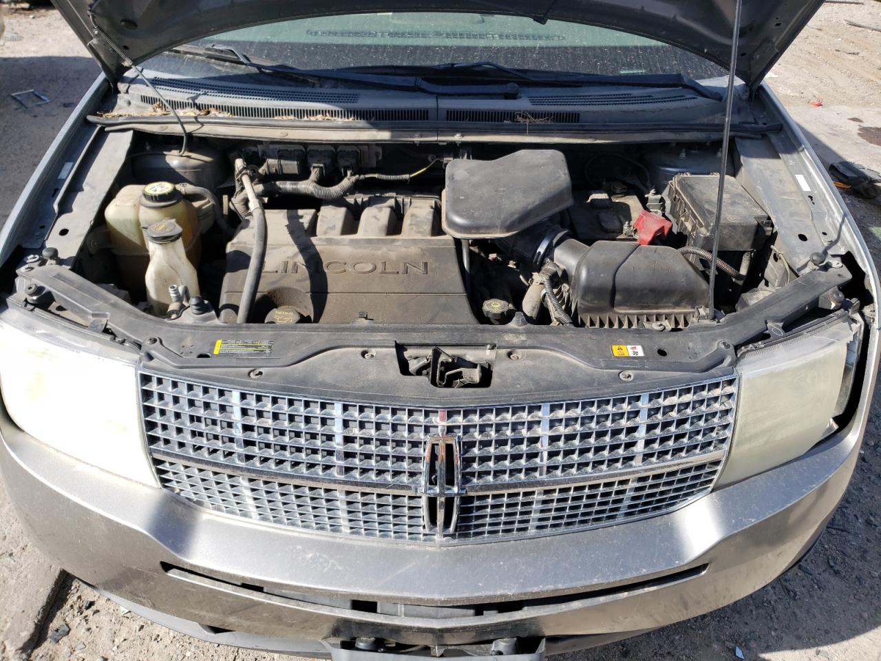 Photo 7 from auction – 2008 LINCOLN MKX with VIN 2LMDU68CX8BJ36119