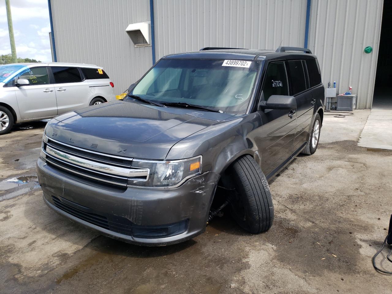 Photo 2 from auction – 2016 FORD FLEX SE with VIN 2FMGK5B83GBA07201