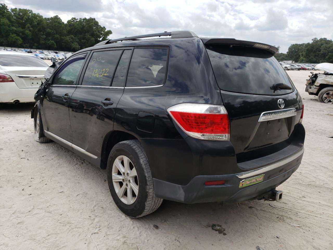 Photo 3 from auction – 2011 TOYOTA HIGHLANDER with VIN 5TDZK3EH8BS039016