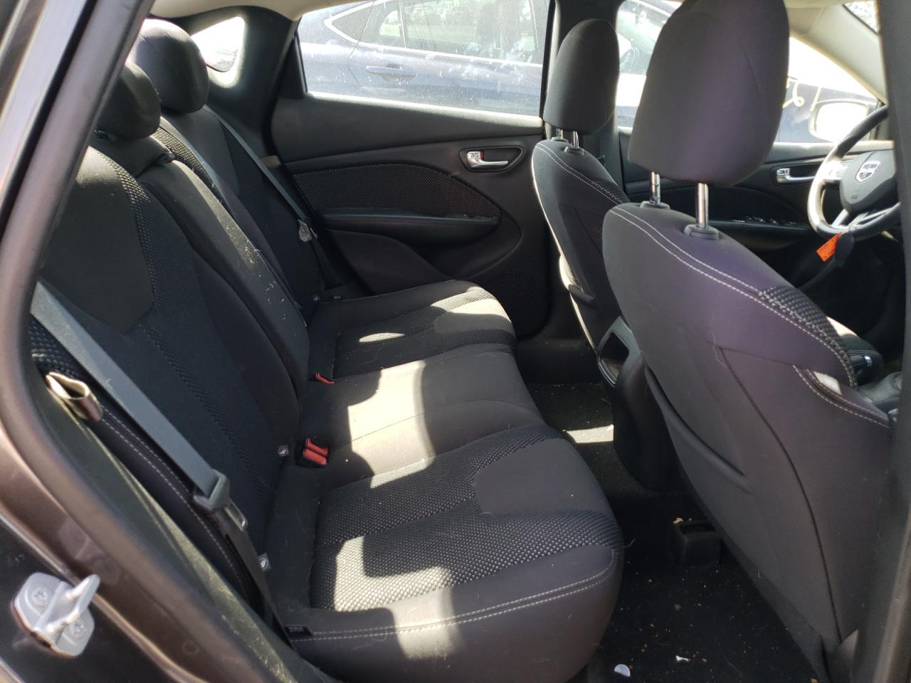 Photo 6 from auction – 2015 DODGE DART SXT with VIN 1C3CDFBB9FD199946