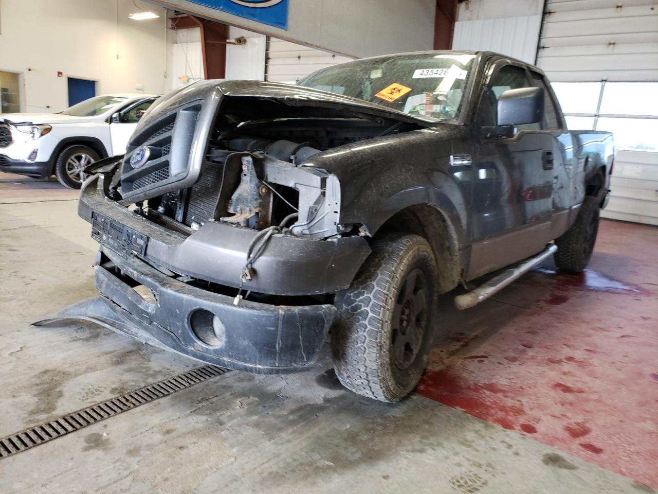 Photo 2 from auction – 2006 FORD F150 with VIN 1FTRX12W46FA24737