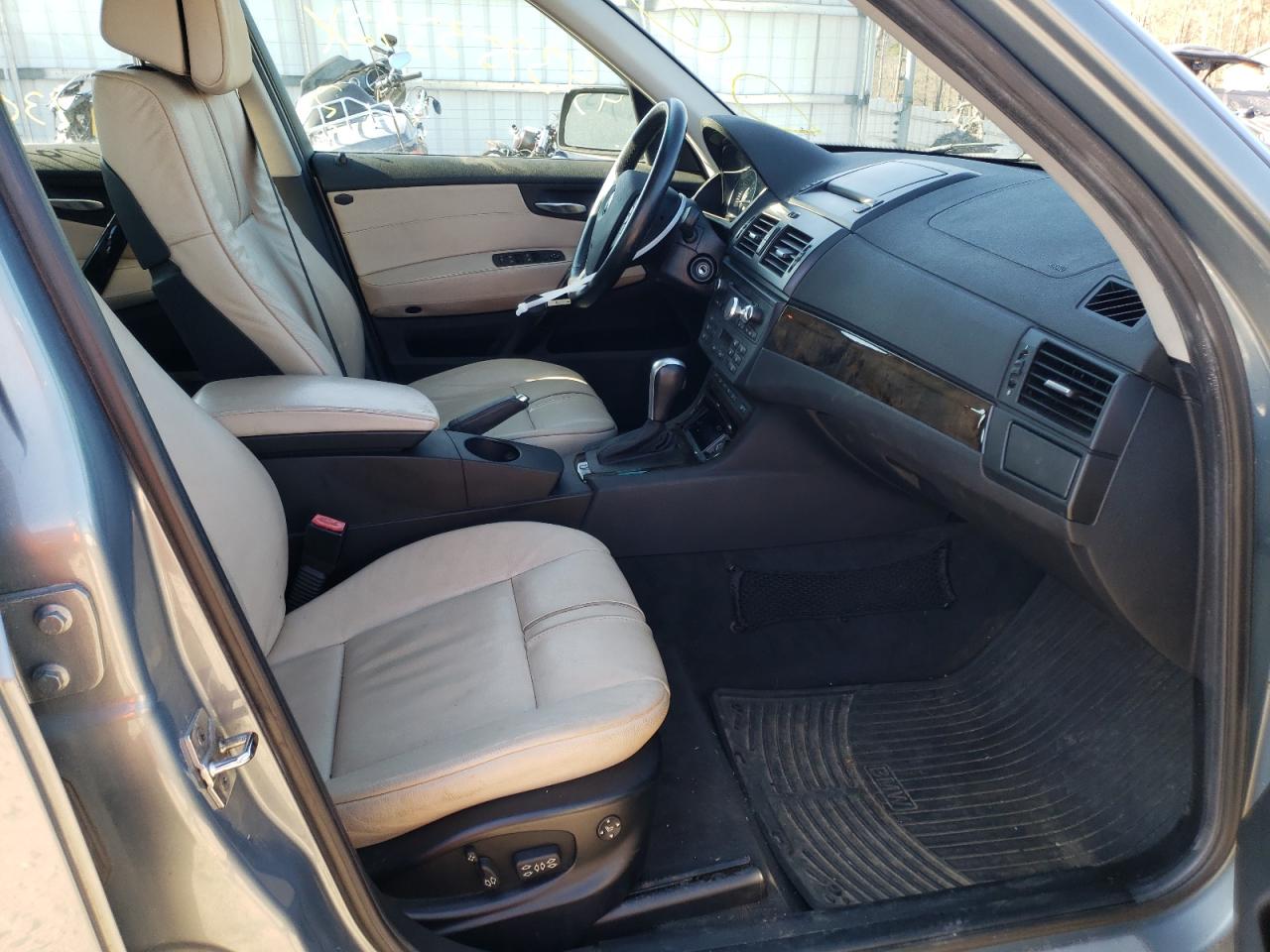Photo 5 from auction – 2009 BMW X3 XDRIVE3 with VIN WBXPC93449WJ29591