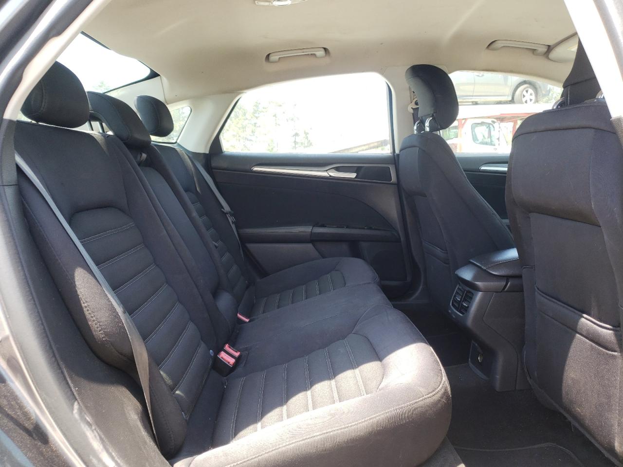 Photo 6 from auction – 2014 FORD FUSION SE with VIN 3FA6P0H71ER171280