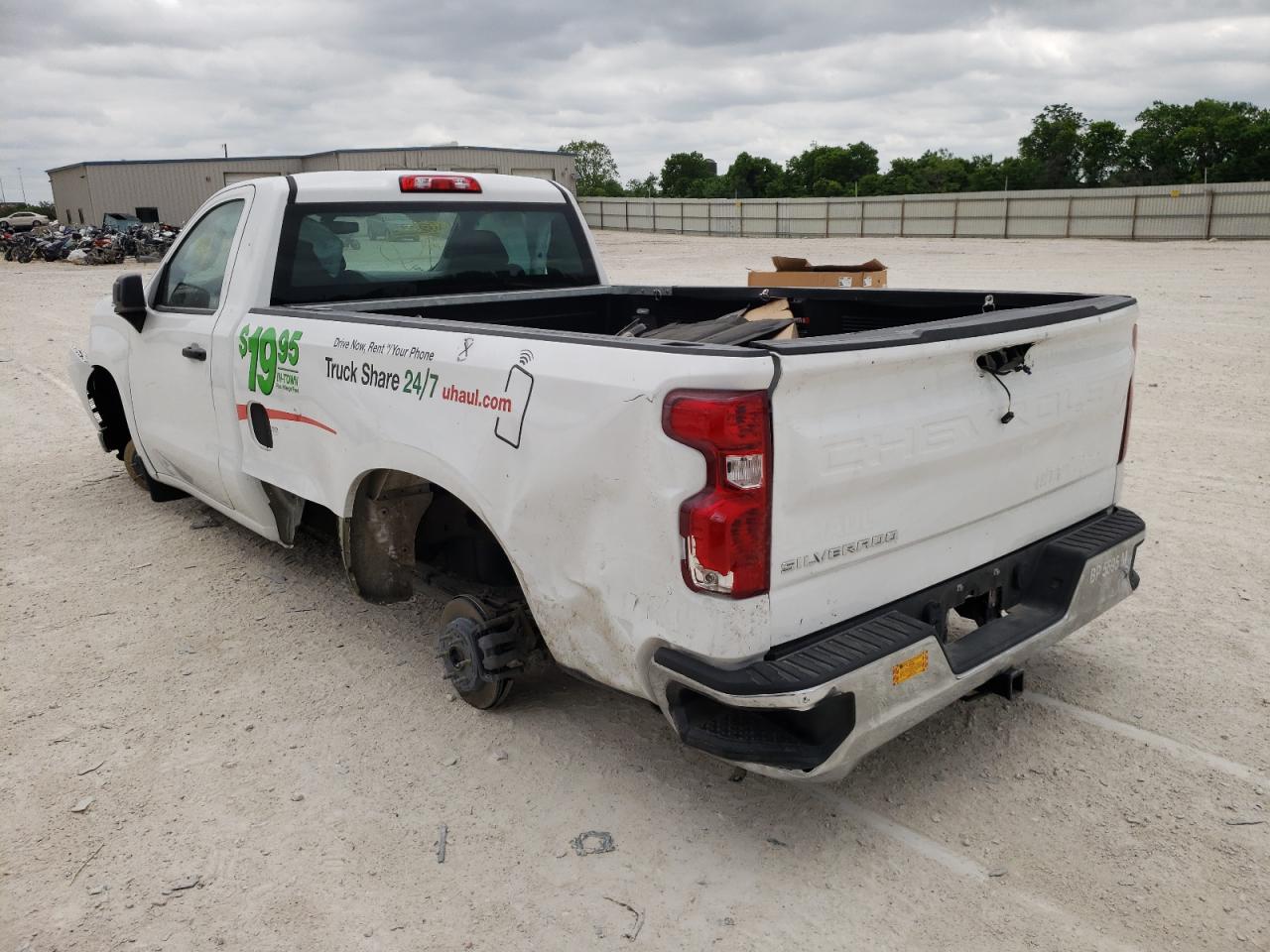 Photo 3 from auction – 2021 CHEVROLET SILVERADO with VIN 3GCNWAEF0MG358577