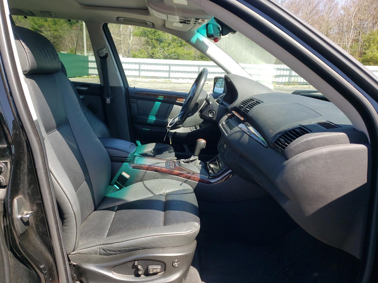 Photo 5 from auction – 2001 BMW X5 4.4I with VIN WBAFB33521LH23054