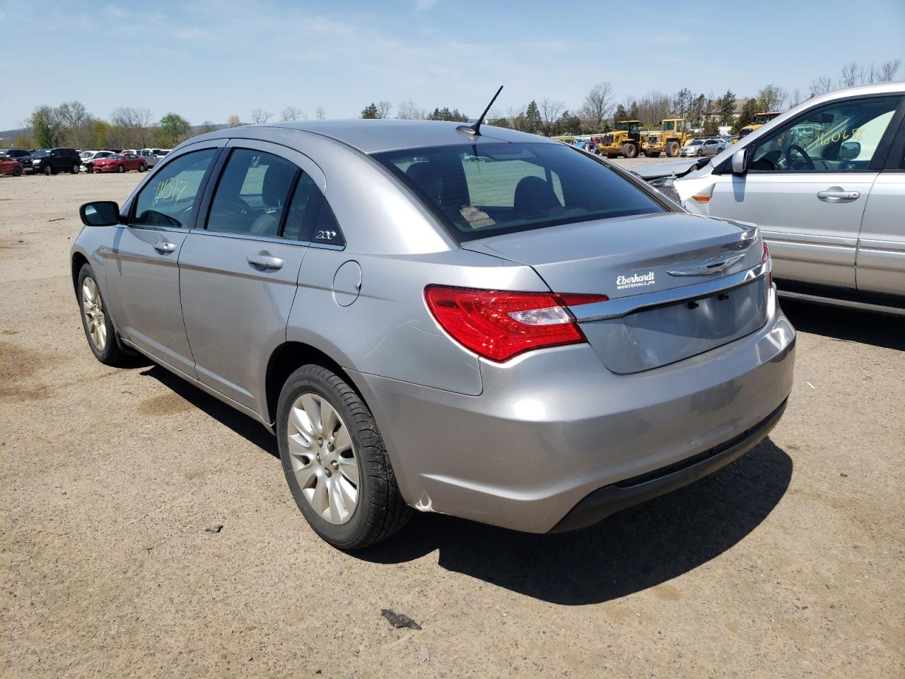 Photo 3 from auction – 2014 CHRYSLER 200 LX with VIN 1C3CCBAB4EN213998