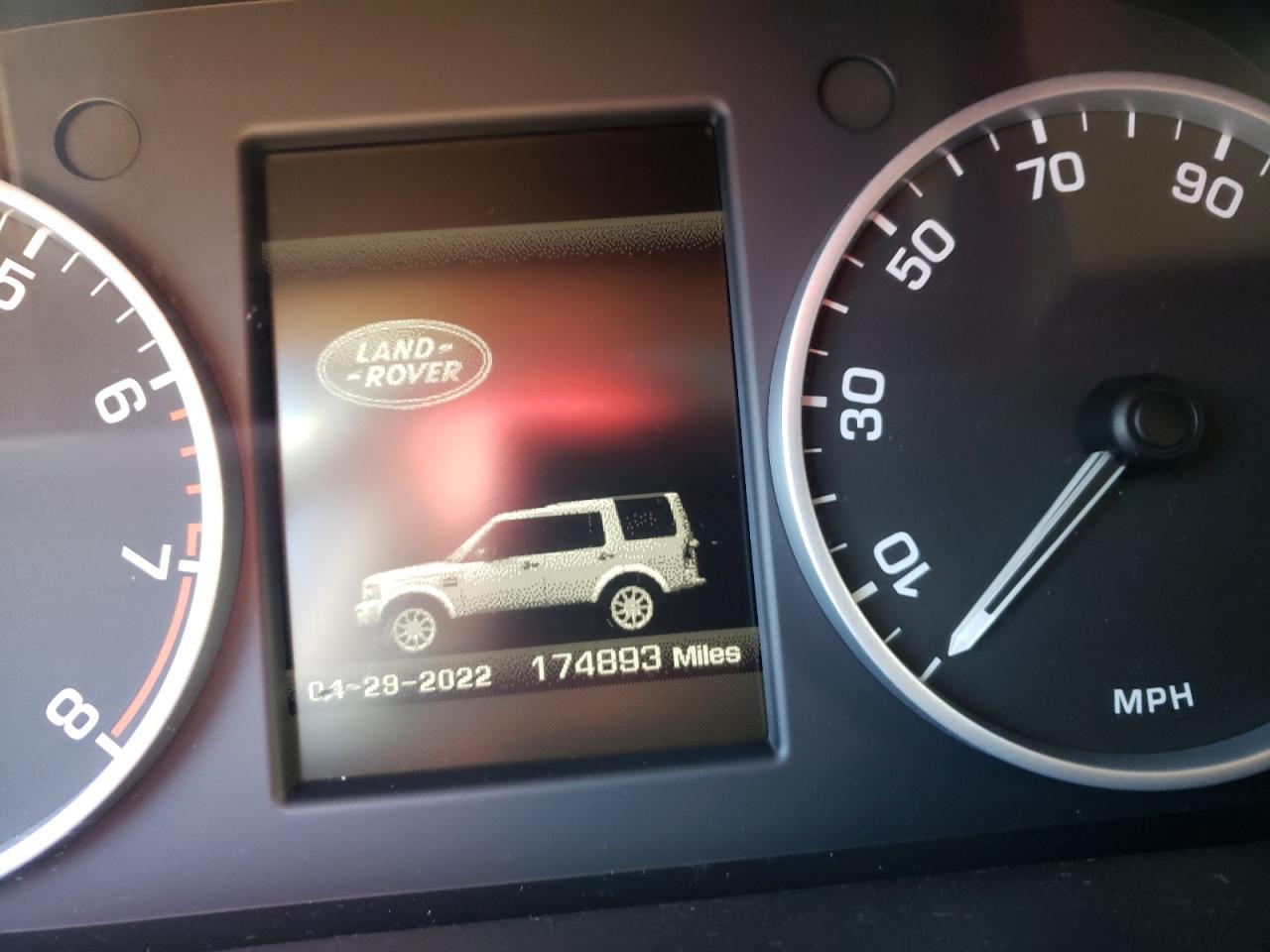 Photo 8 from auction – 2011 LAND ROVER LR4 HSE with VIN SALAG2D45BA568128