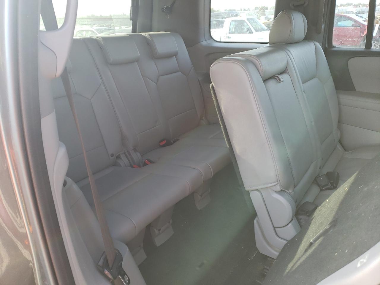 Photo 9 from auction – 2011 HONDA PILOT EXL with VIN 5FNYF4H50BB040561
