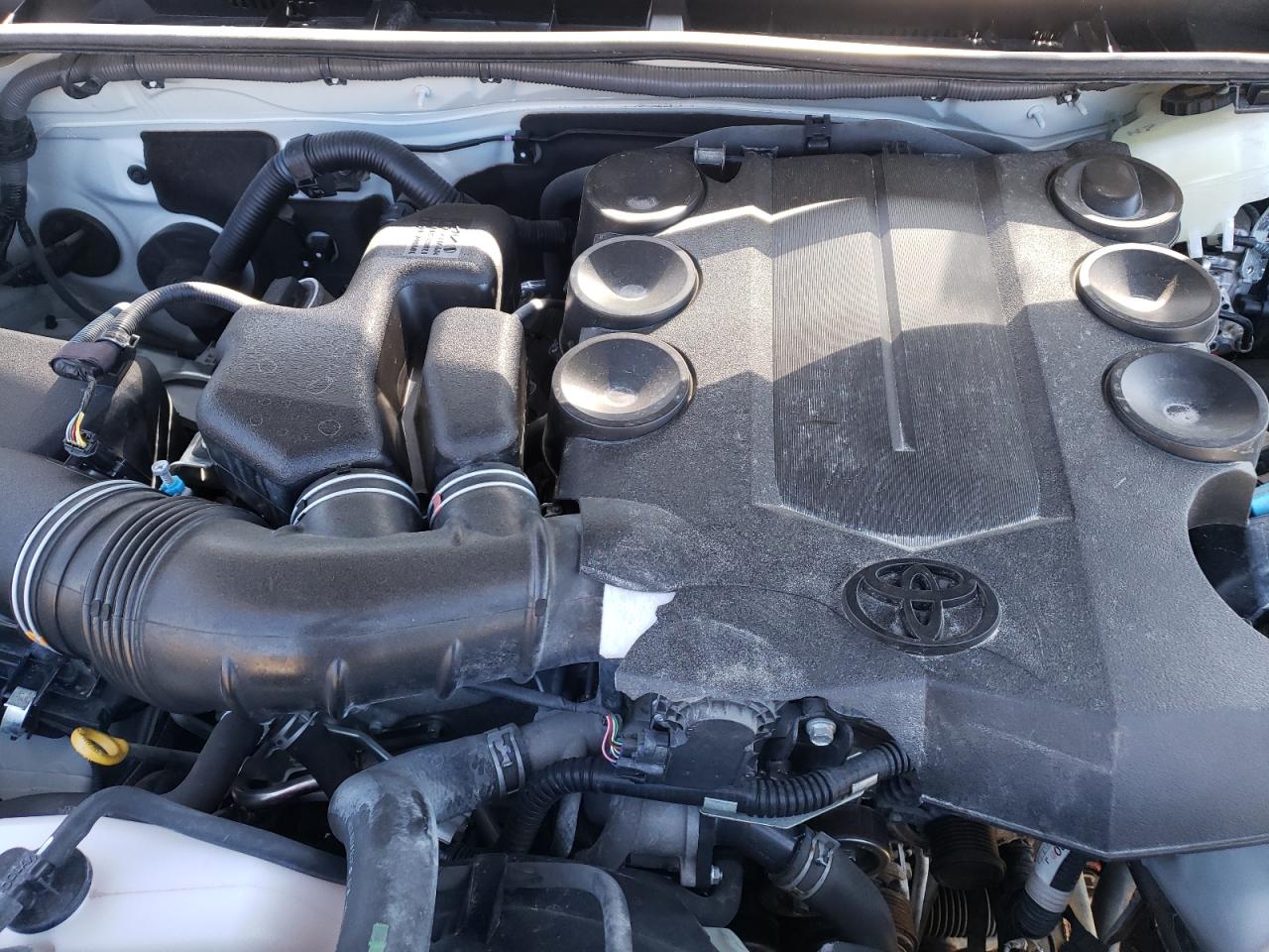 Photo 7 from auction – 2017 TOYOTA 4RUNNER SR with VIN JTEBU5JR5H5465875