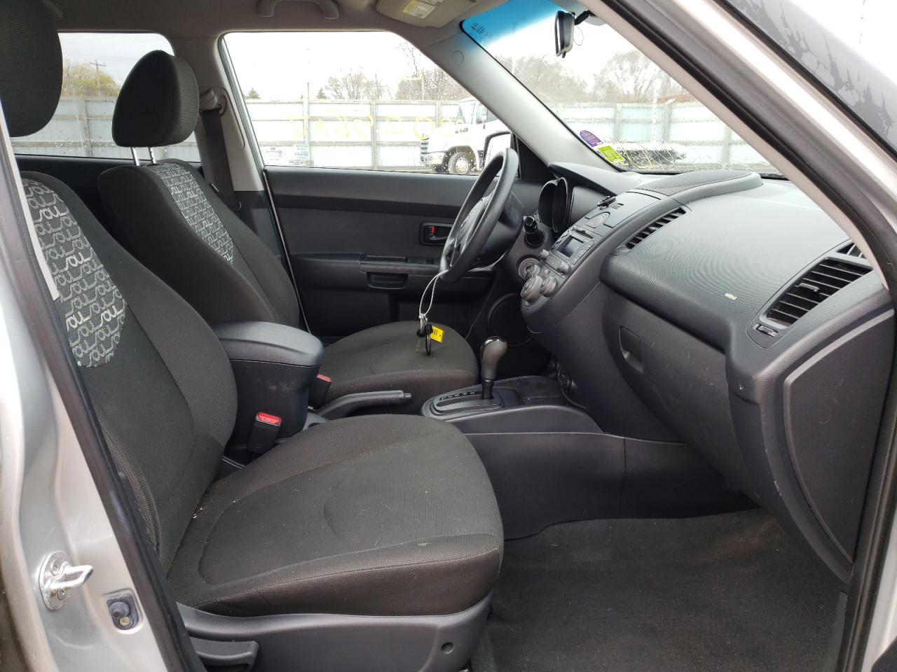 Photo 5 from auction – 2010 KIA SOUL with VIN KNDJT2A21A7082160