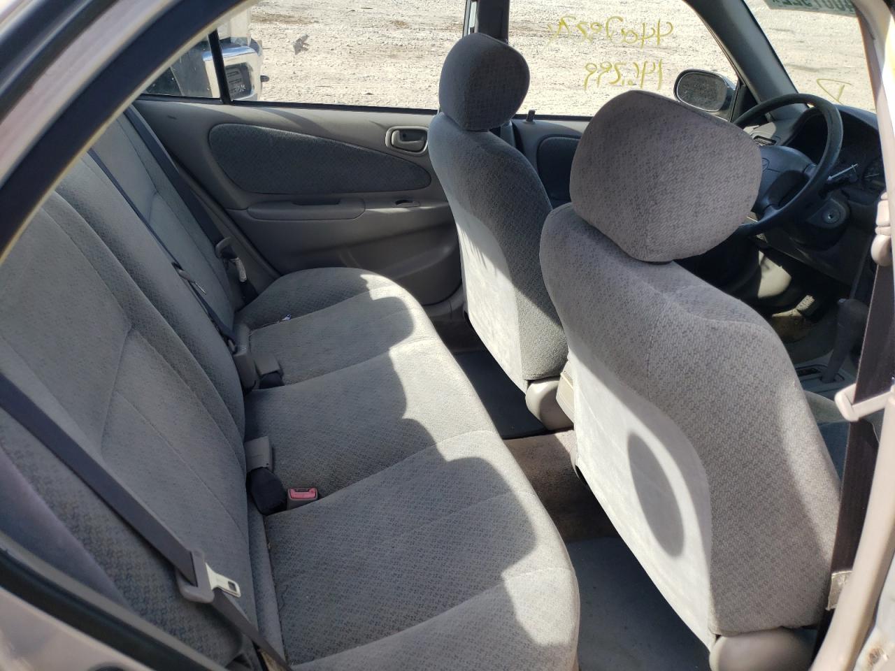 Photo 6 from auction – 2000 TOYOTA COROLLA VE with VIN 2T1BR12E0YC310857