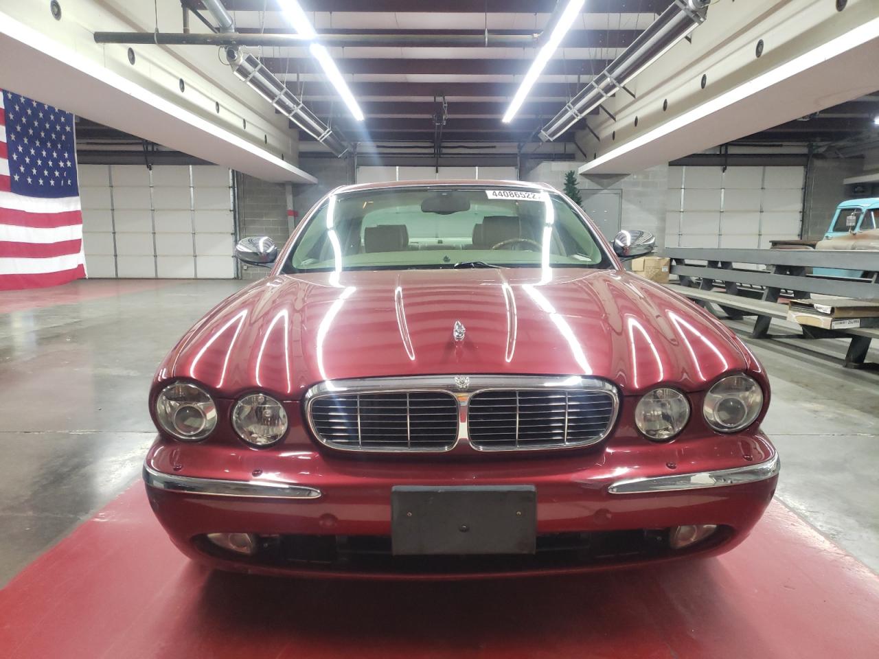 Photo 9 from auction – 2004 JAGUAR VANDENPLAS with VIN SAJWA74C64SG20550