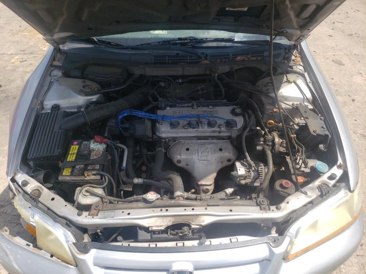 Photo 7 from auction – 2002 HONDA ACCORD EX with VIN 1HGCG566X2A100302