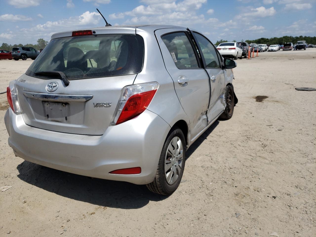 Photo 4 from auction – 2013 TOYOTA YARIS with VIN JTDKTUD32DD547345