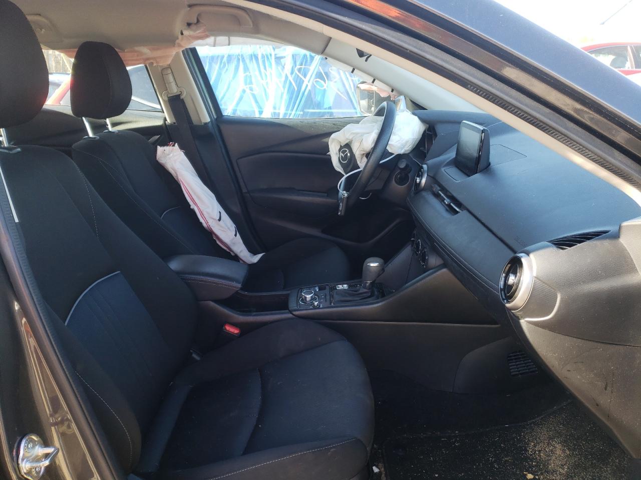 Photo 5 from auction – 2019 MAZDA CX-3 SPORT with VIN JM1DKFB77K0444875