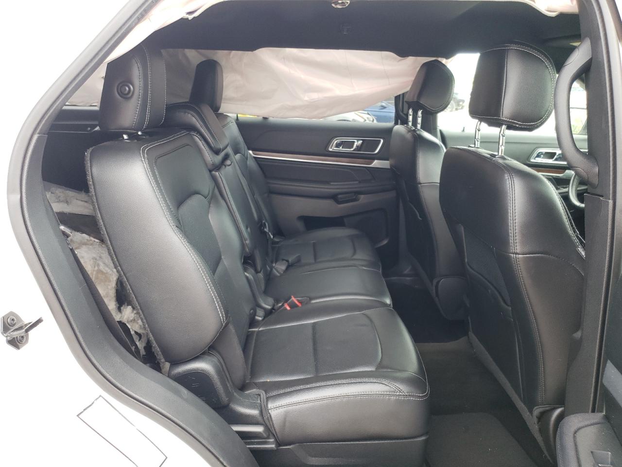 Photo 6 from auction – 2017 FORD EXPLORER L with VIN 1FM5K8F85HGC35732