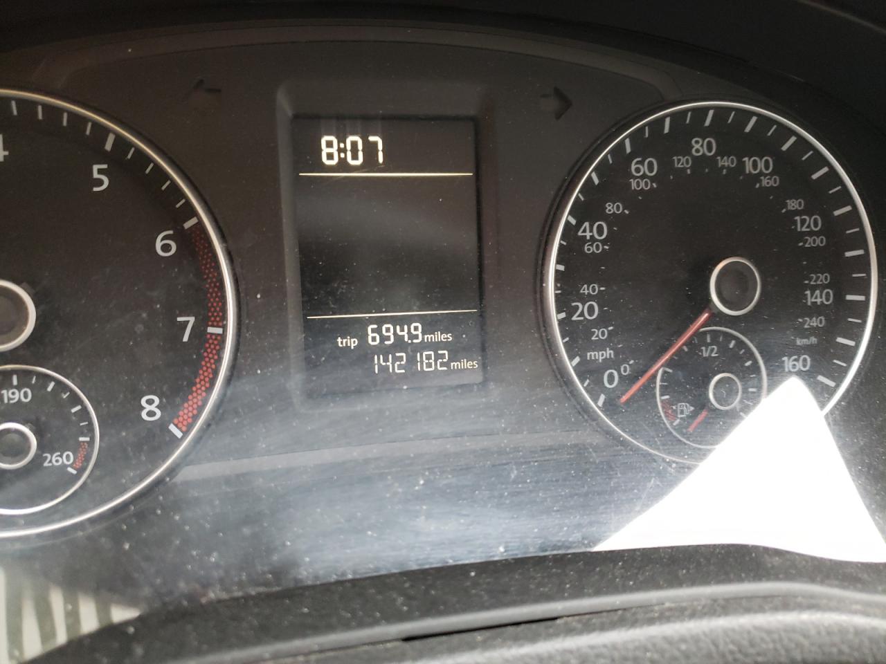 Photo 8 from auction – 2015 VOLKSWAGEN PASSAT S with VIN 1VWAS7A34FC113616