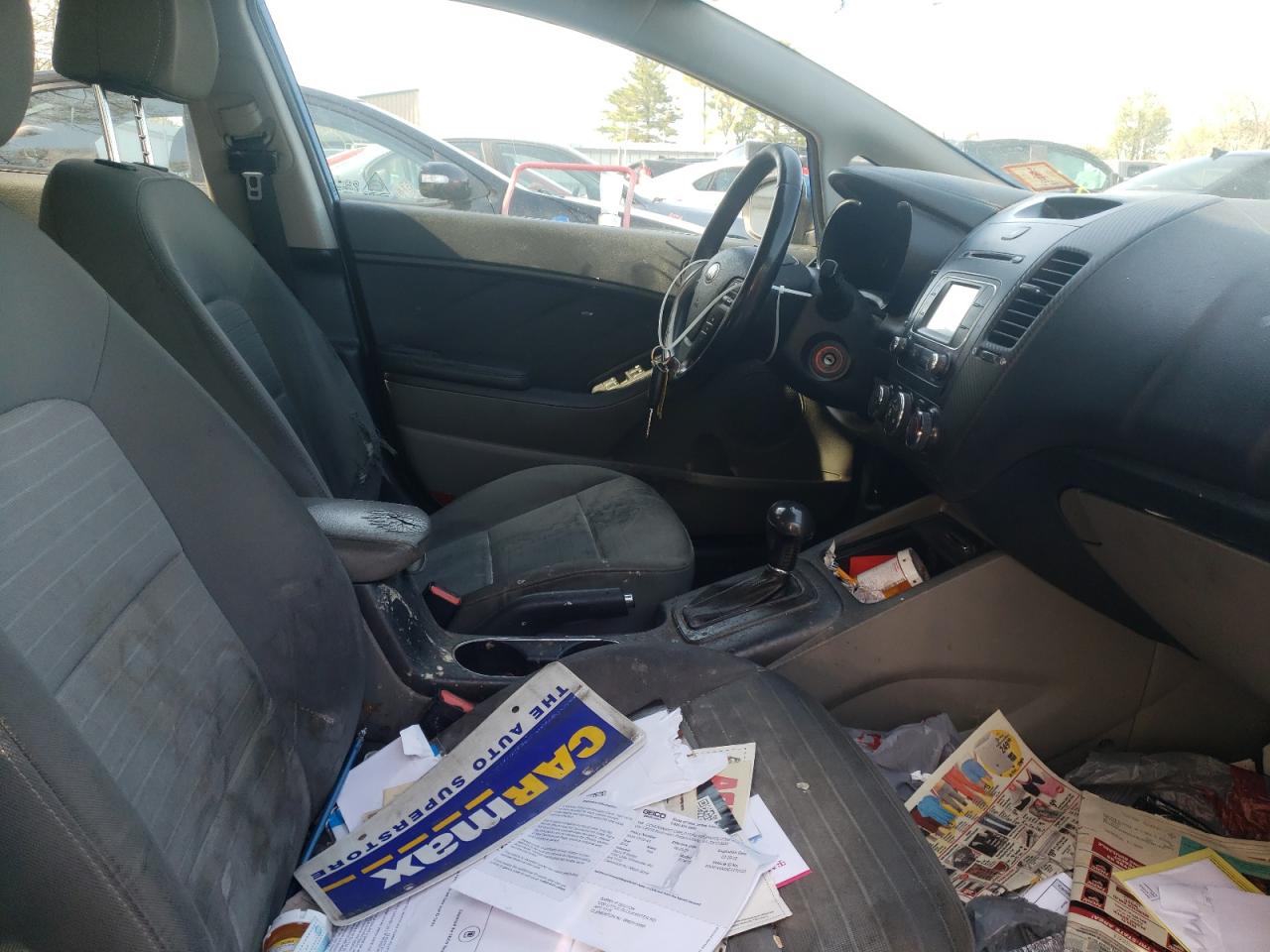 Photo 5 from auction – 2014 KIA FORTE EX with VIN KNAFX4A85E5170153