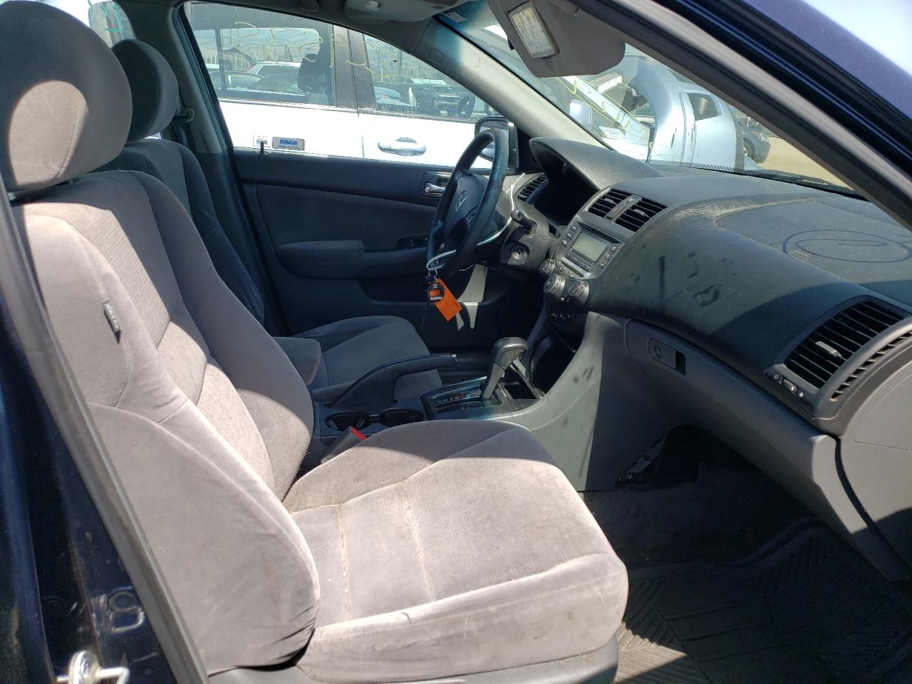 Photo 5 from auction – 2007 HONDA ACCORD VAL with VIN JHMCM56137C007658