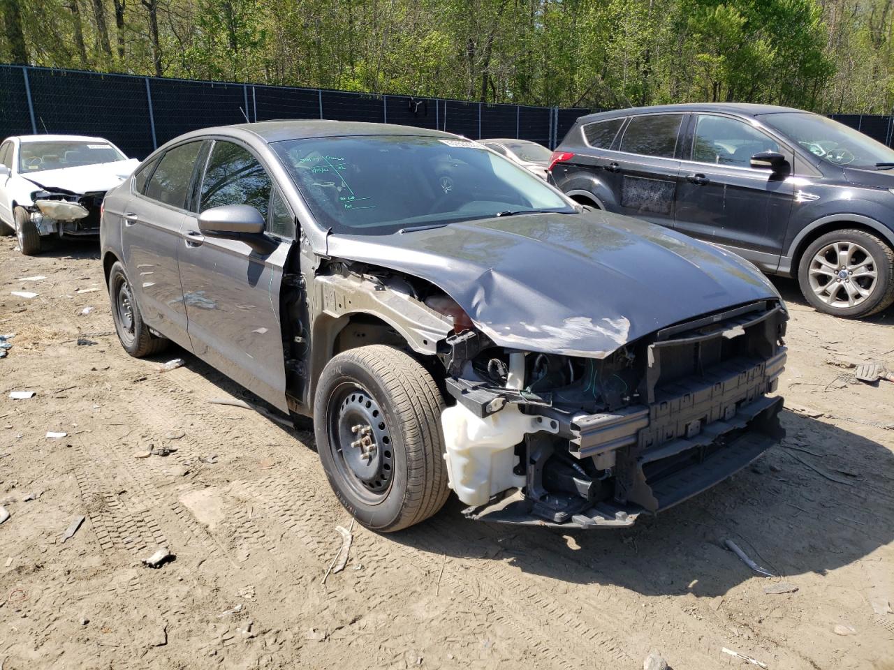 FORD FUSION S 2014 with VIN 3FA6P0G73ER327384 - Photo from auction