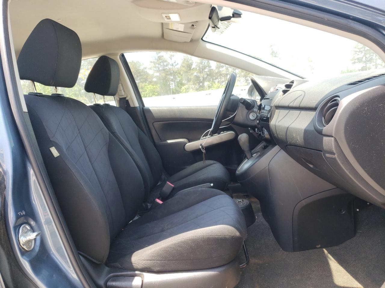Photo 5 from auction – 2014 MAZDA MAZDA2 SPO with VIN JM1DE1KY8E0176233
