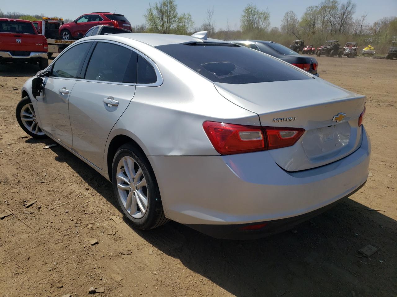 Photo 3 from auction – 2017 CHEVROLET MALIBU LT with VIN 1G1ZE5ST1HF103555